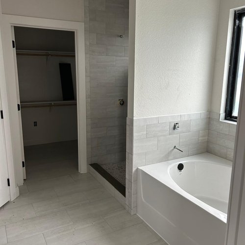 Shower and tub remodel in in Copperas Cove, TX